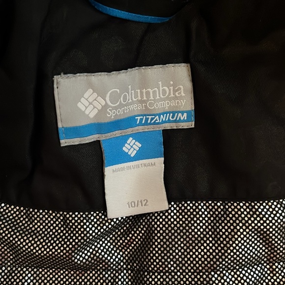 Columbia Titanium Omni-Tech Waterproof, breathable Snow Suit! - Picture 15 of 16